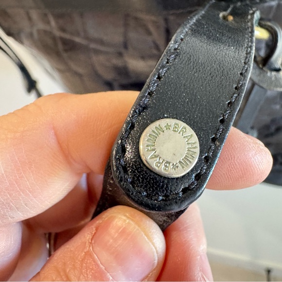 Vintage Brahmin Black Croc Embossed Leather Shoulder Bag - Picture 7 of 11